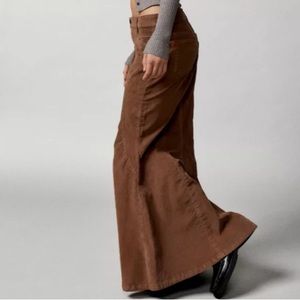 URBAN OUTFITTERS BDG Kendall Fluted Cord Maxi Skirt M